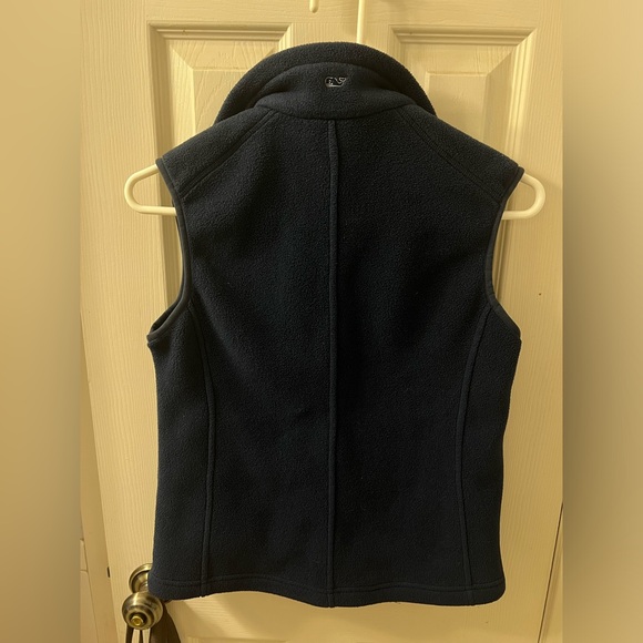 Vineyard Vines Martha’s Vineyard vest. - Picture 8 of 9